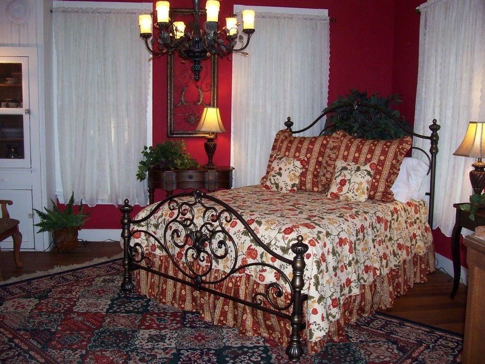 Carriage House Fredericksburg Bed and Breakfast Esterno foto